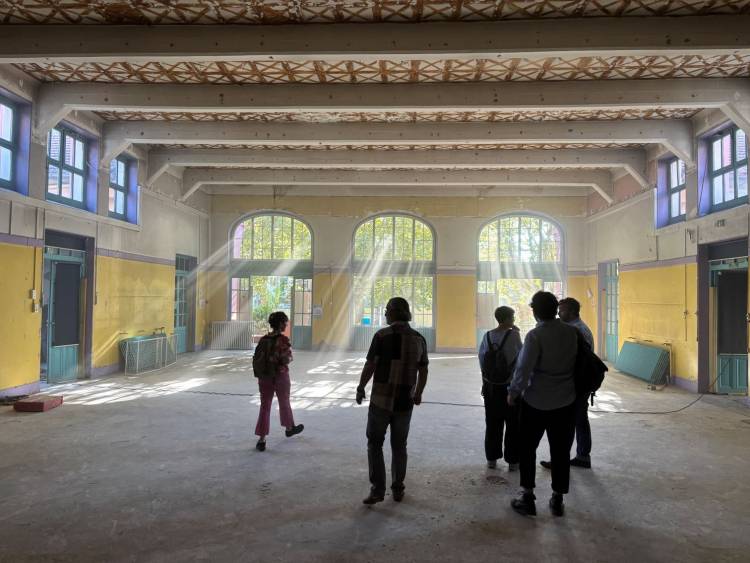 Lors de la visite du chantier de l'école maternelle Alice-Ball, vendredi 24 juillet 2026.